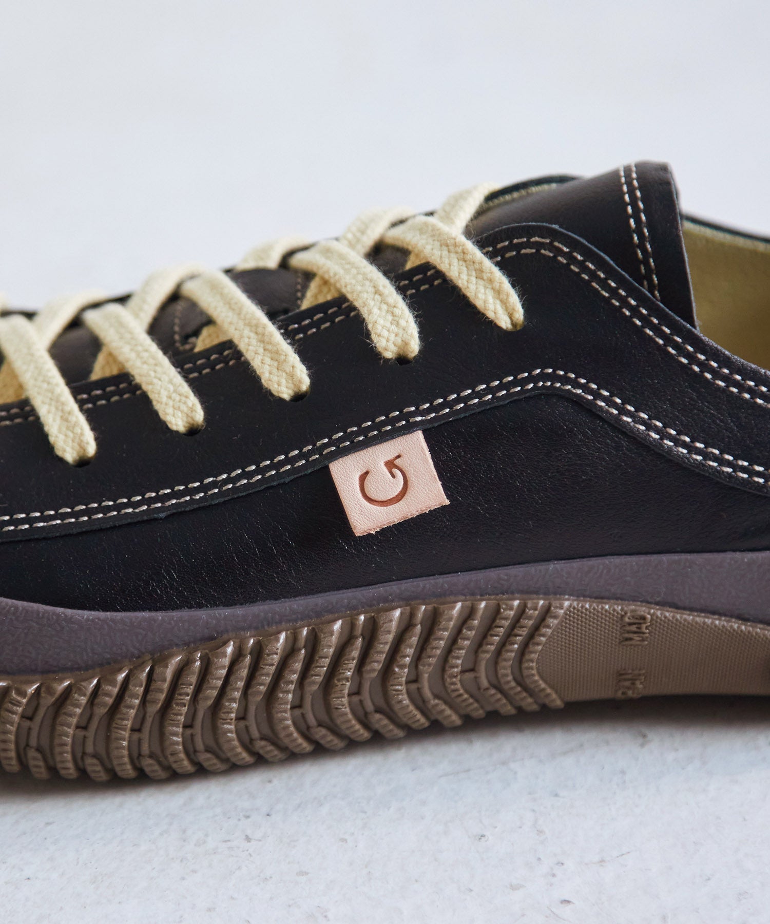 SP-110 Black - SPINGLE