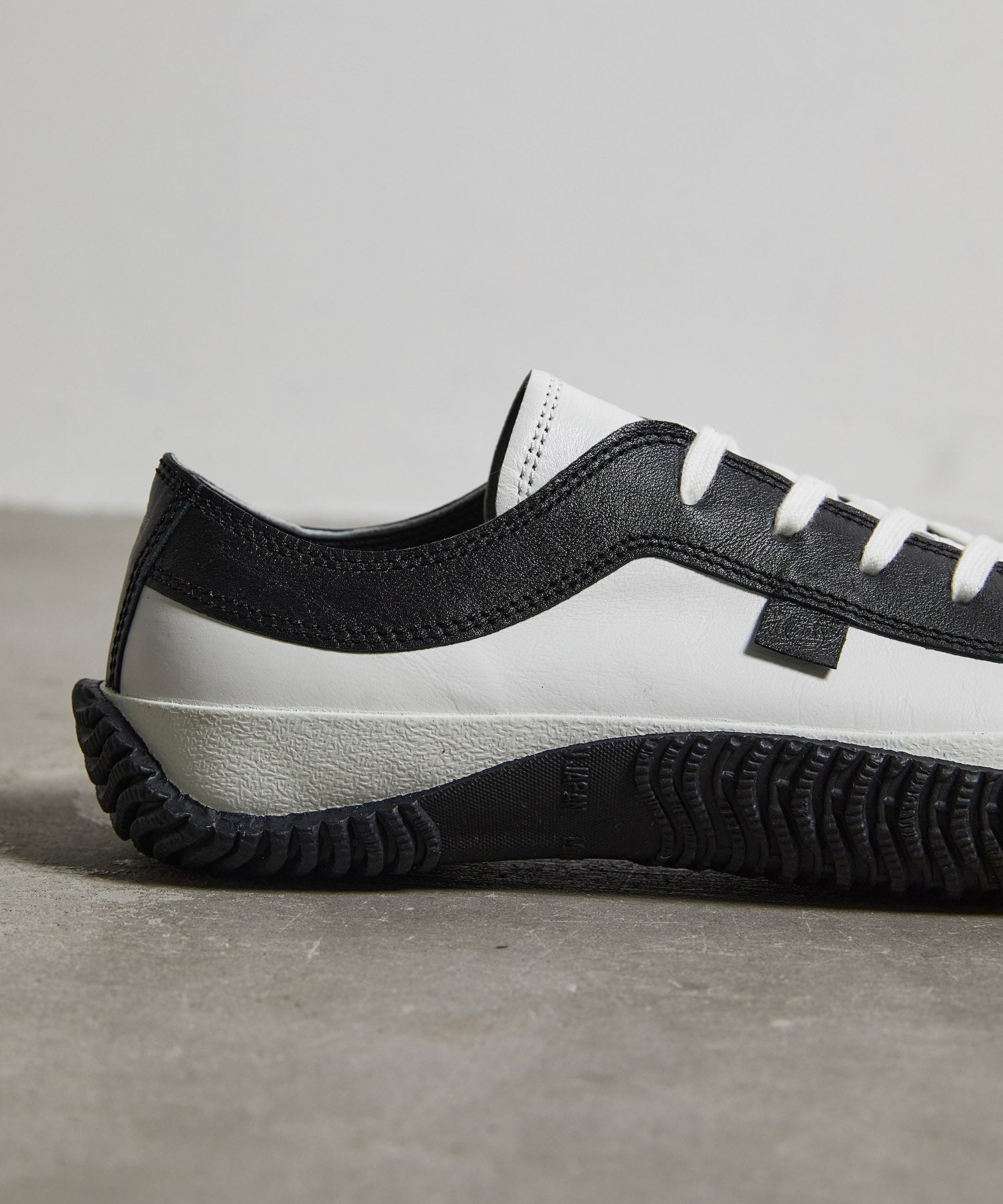 SP-110 Shiro/Kuro - SPINGLE