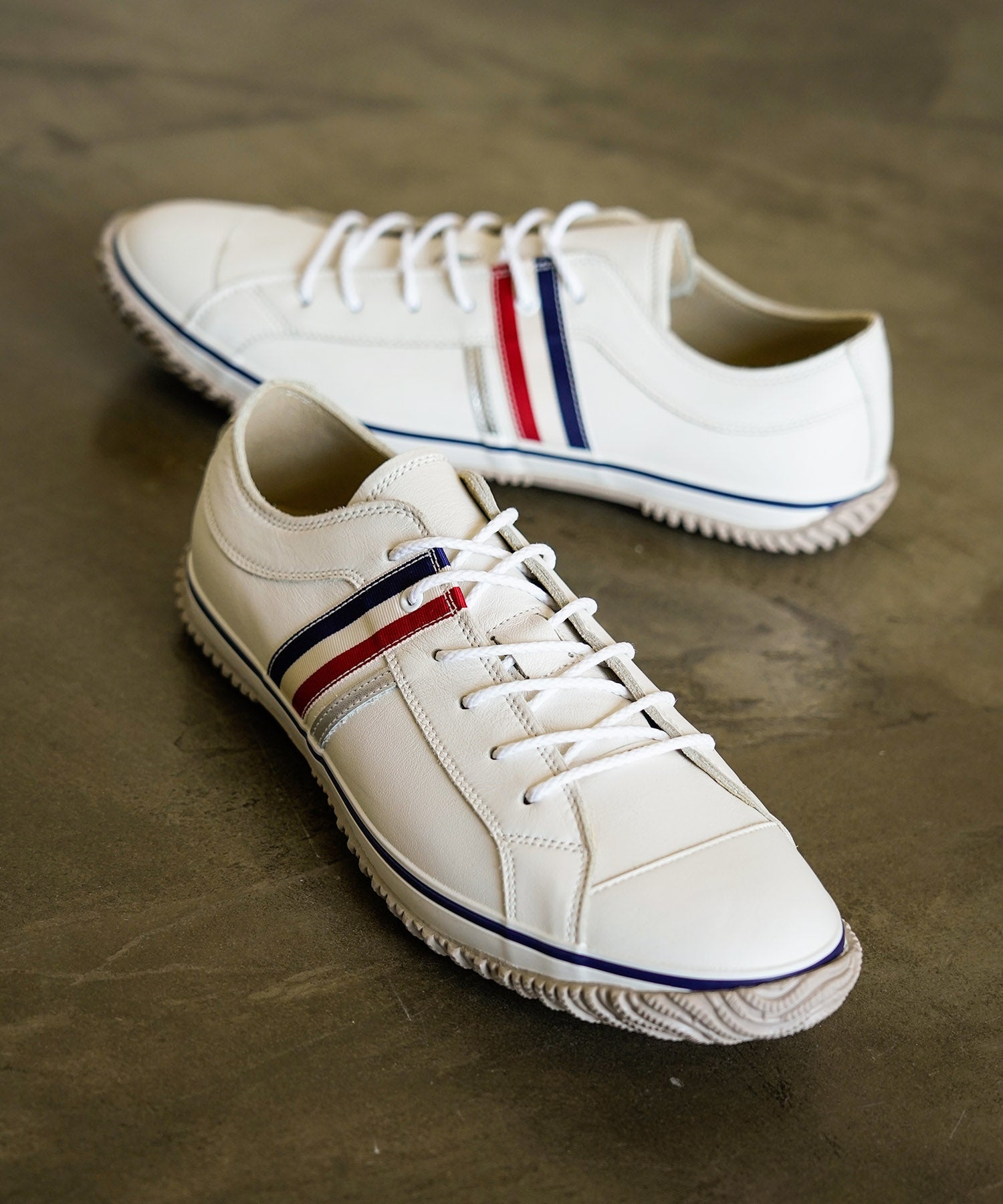 SP-168 Tricolor - SPINGLE