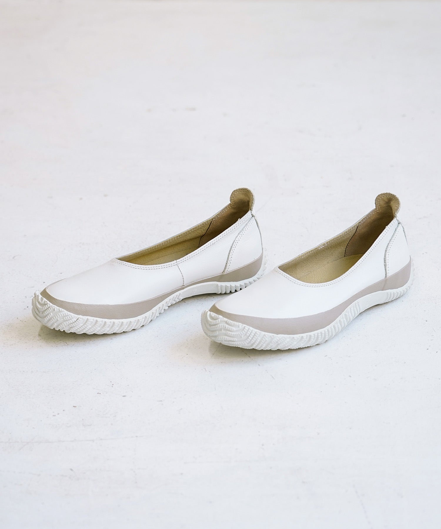 SP-1811 White - SPINGLE