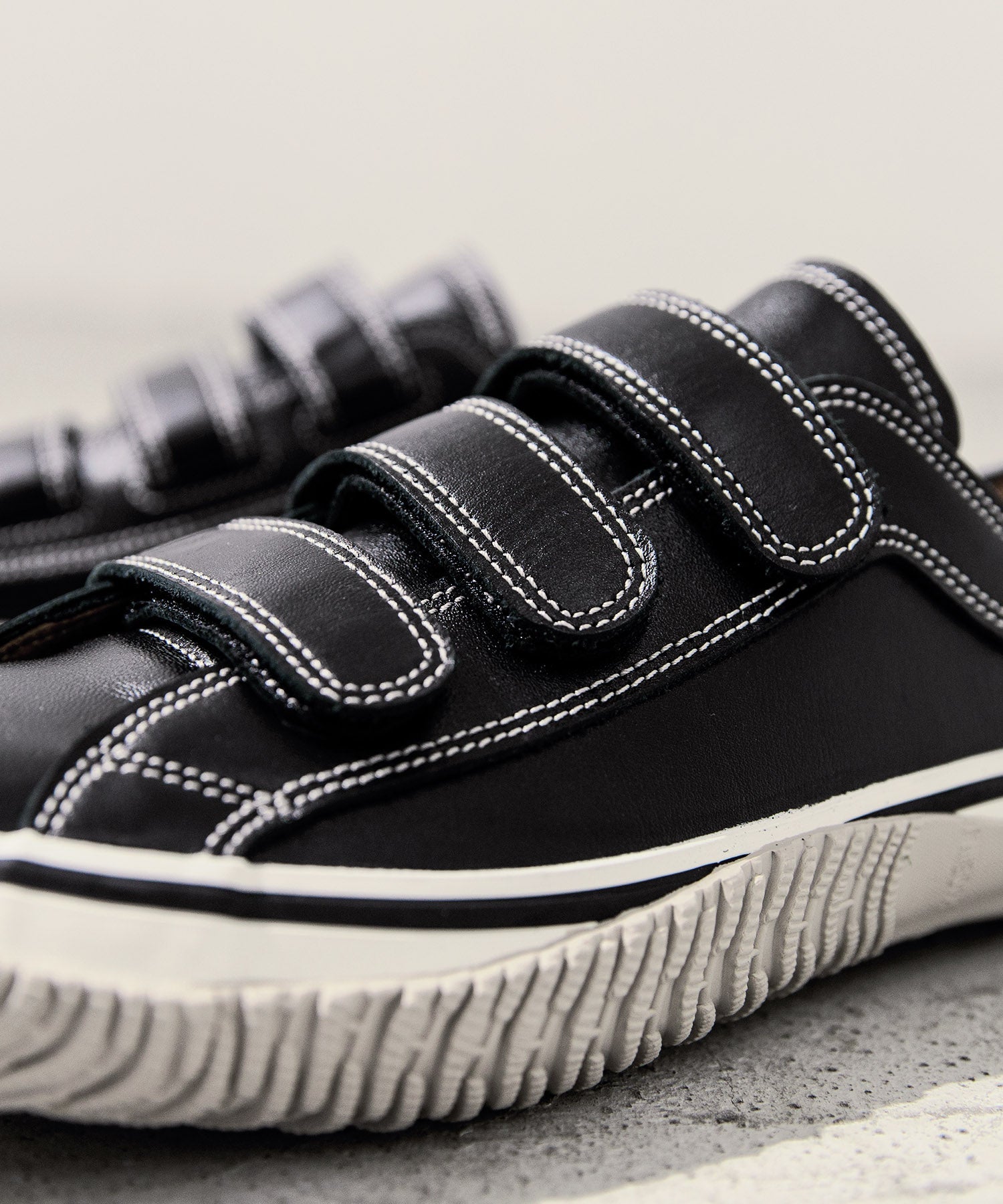 SP-211 Black - SPINGLE