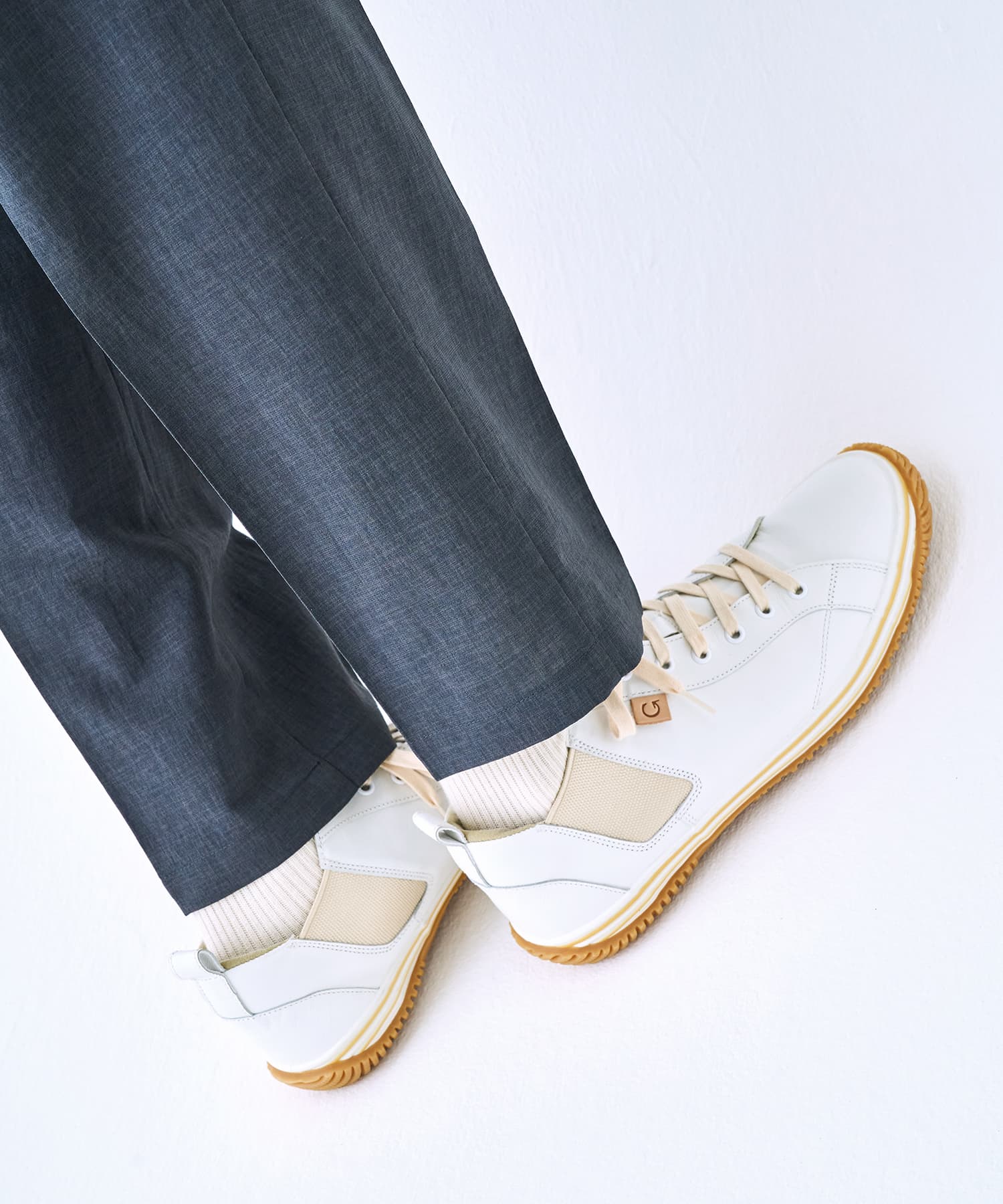 SP-442 White/Beige
