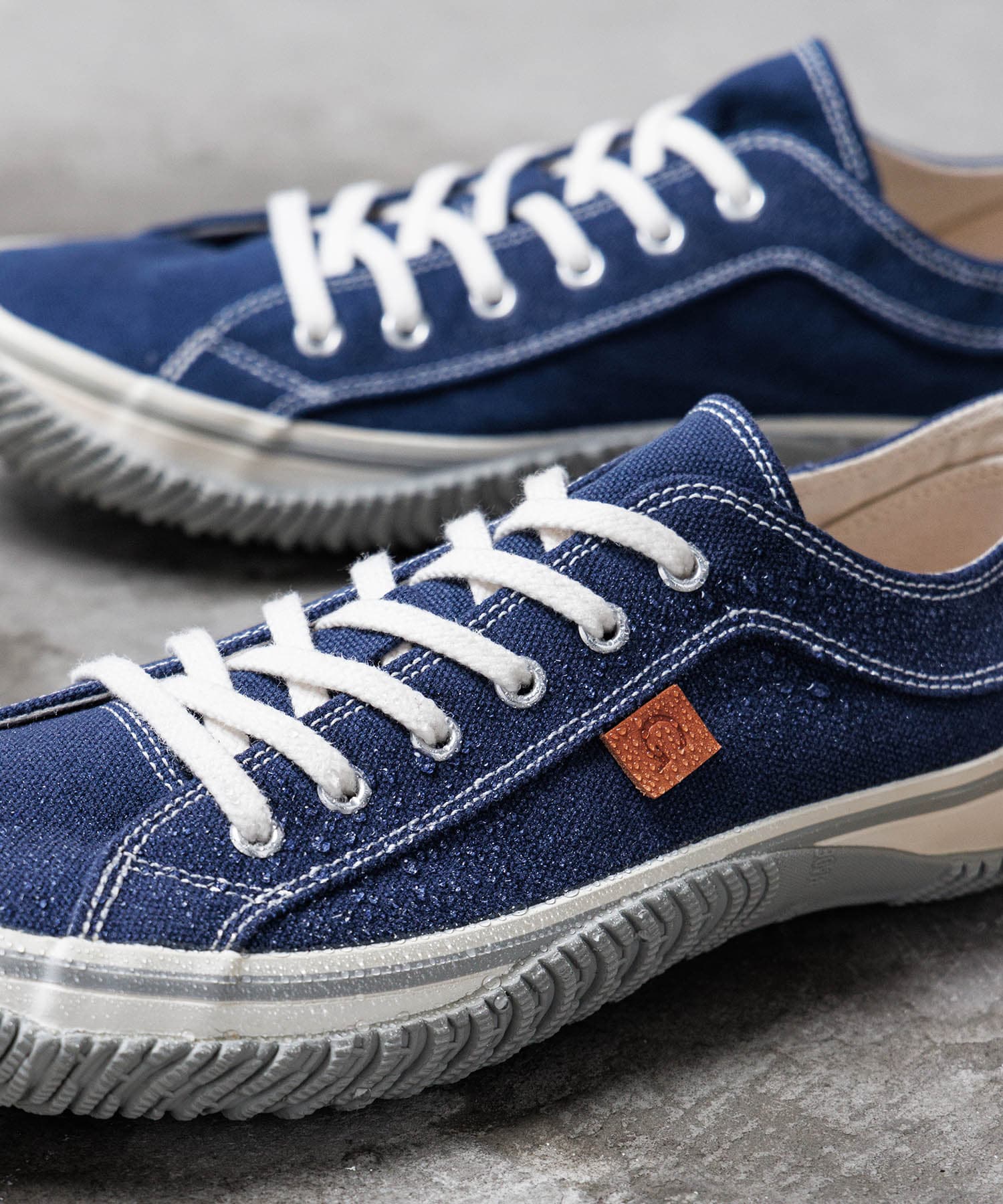 SP-1057 Navy/White - SPINGLE