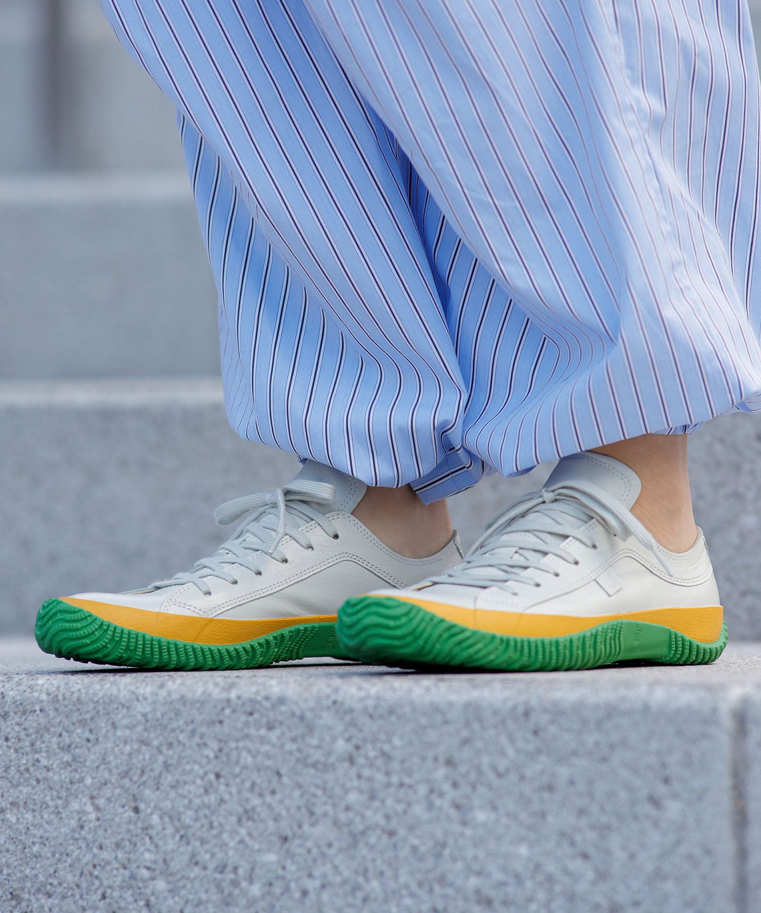 SP-110 Ivory/Green - SPINGLE