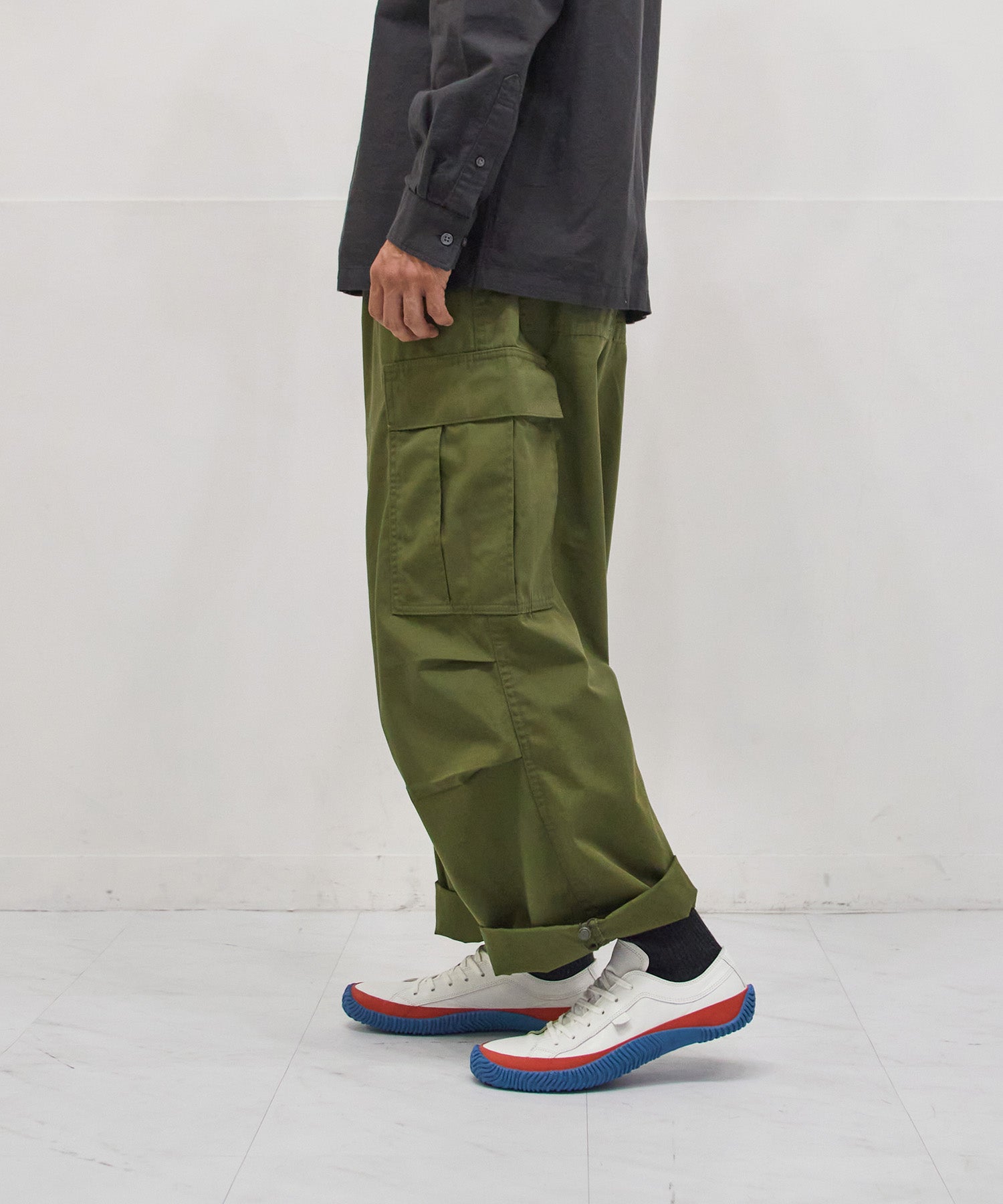 SP-110 White/Blue - SPINGLE