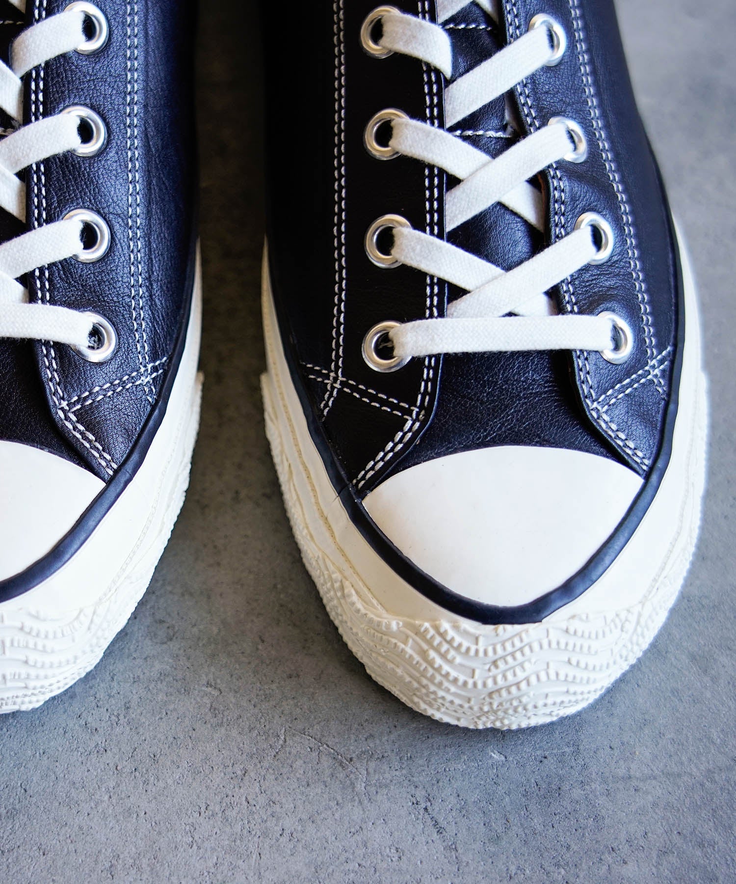 SP-1305 Black - SPINGLE