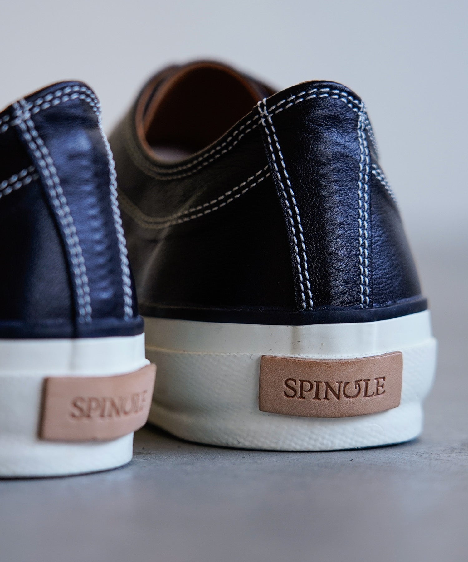 SP-1305 Black - SPINGLE