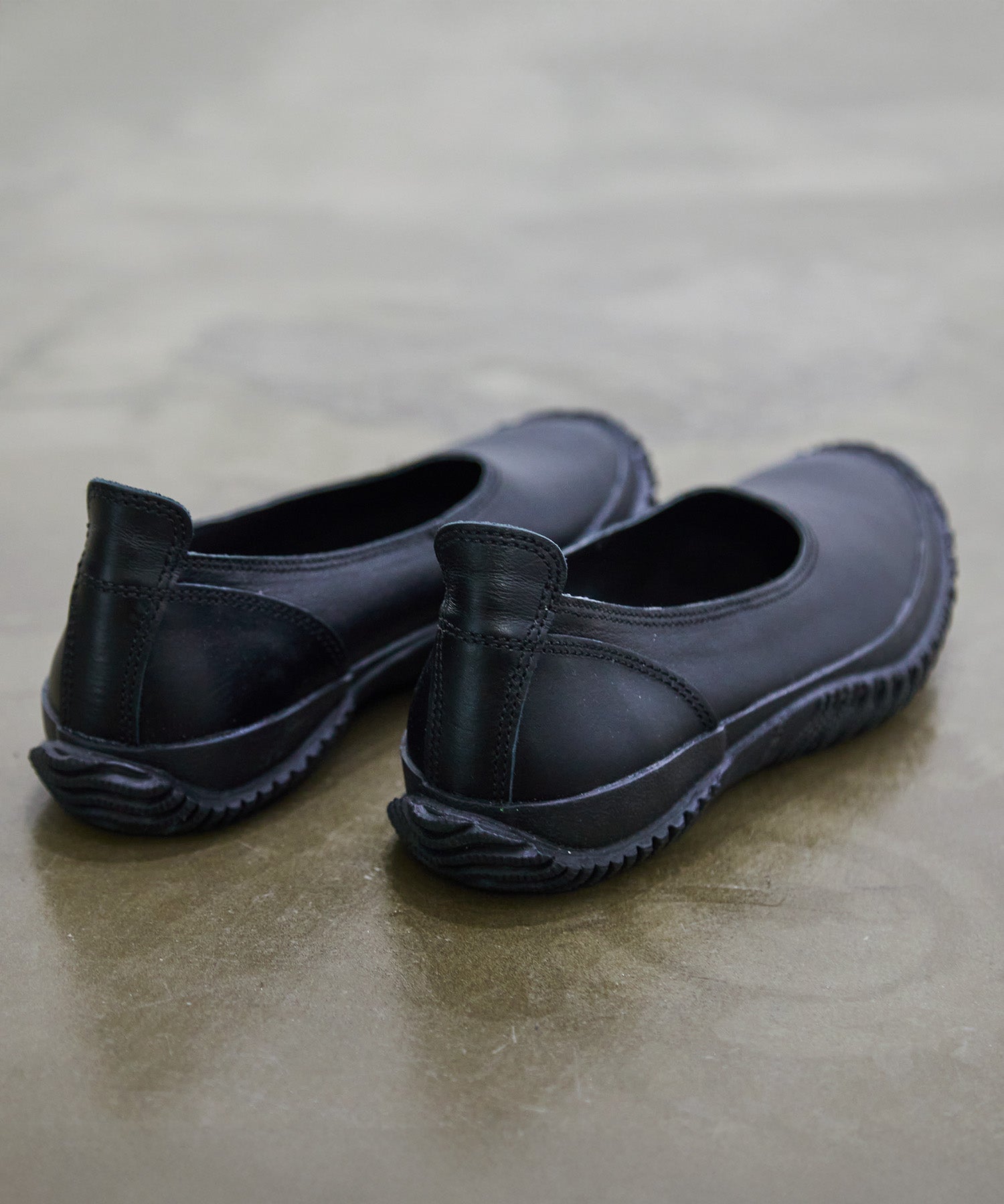 SP-1811 Black/Black - SPINGLE