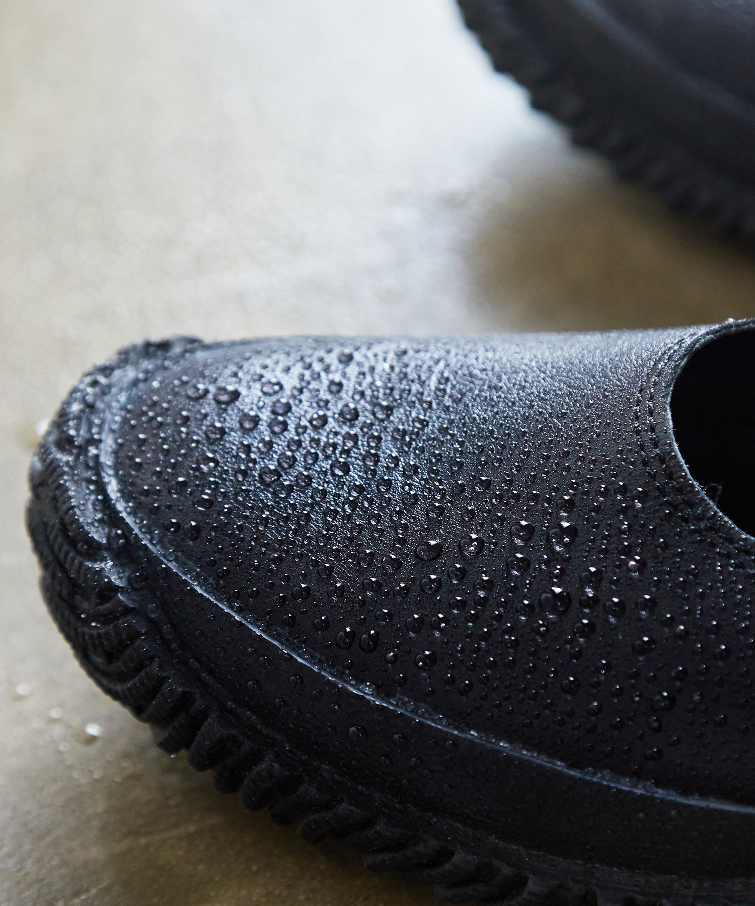 SP-1811 Black/Black - SPINGLE