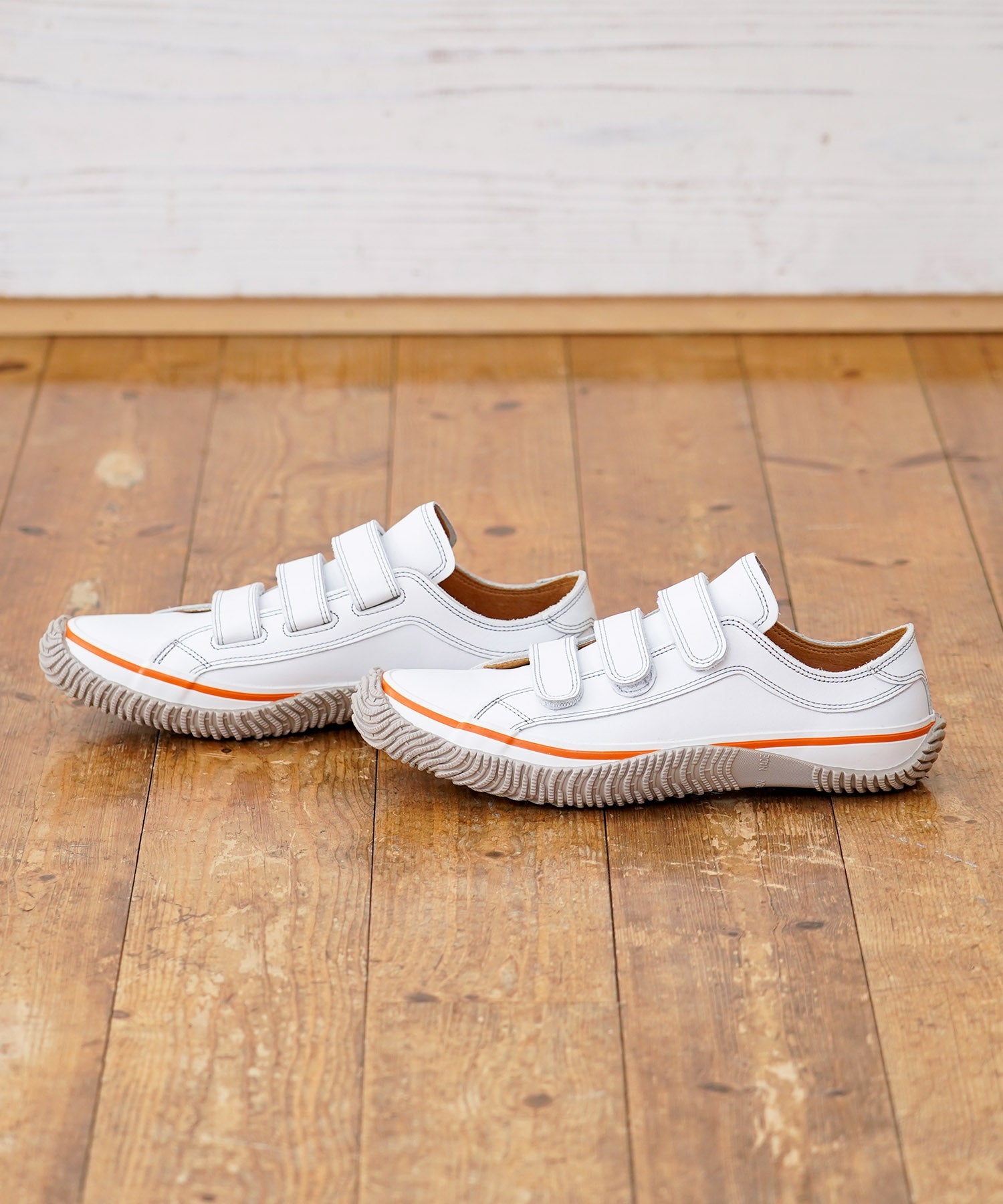 SP-211 White - SPINGLE