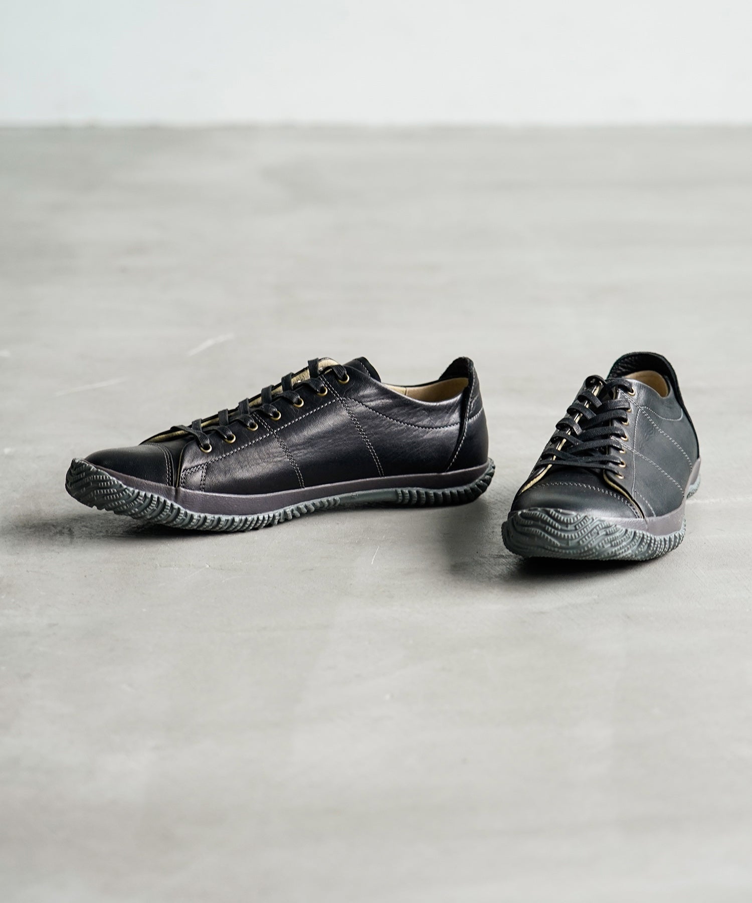 SP-272 Black - SPINGLE