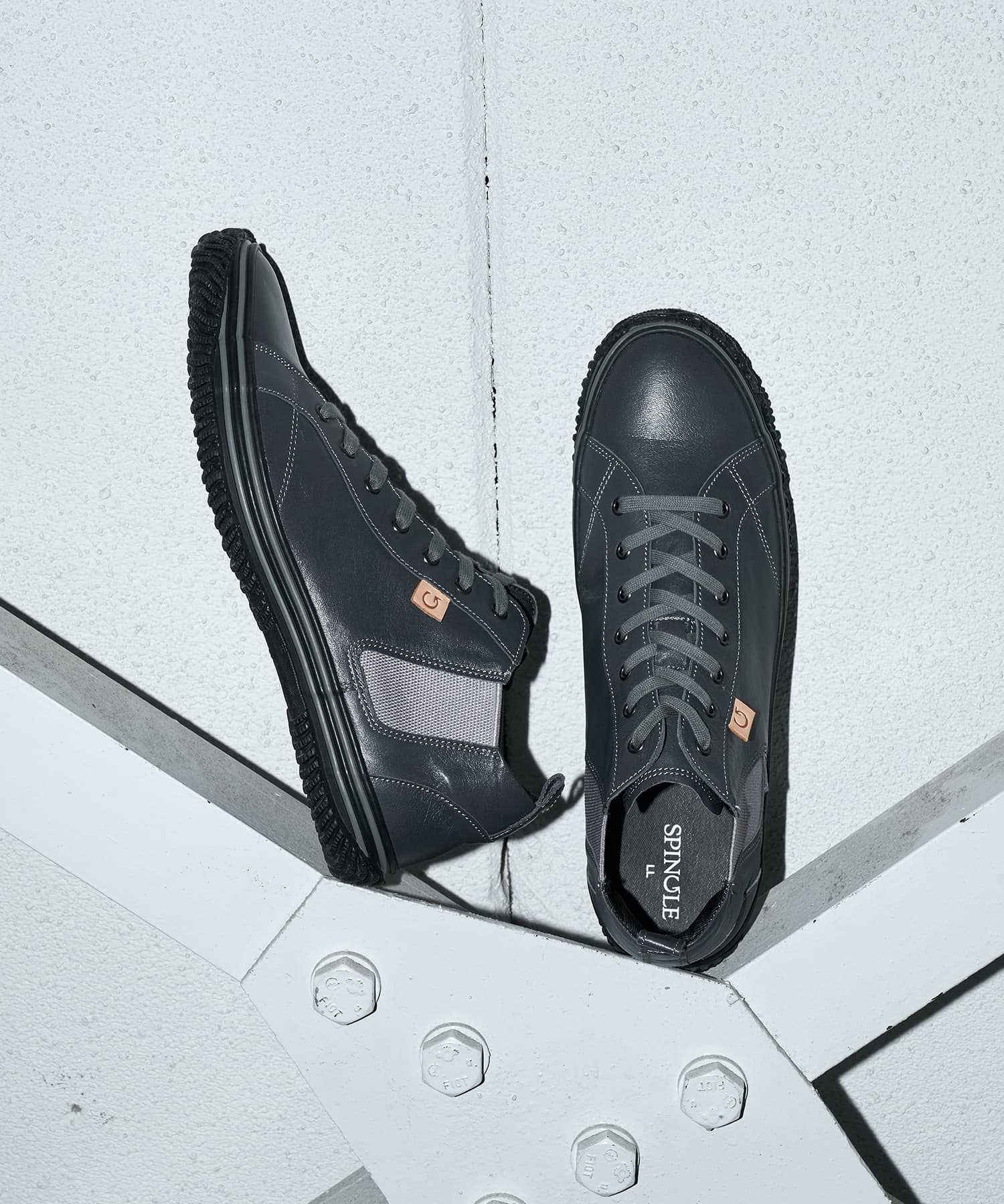 SP-442 Charcoal Gray - SPINGLE